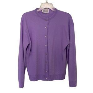 Vintage CARLY BLAKE sweater size M w/ pretty opaque buttons great condition